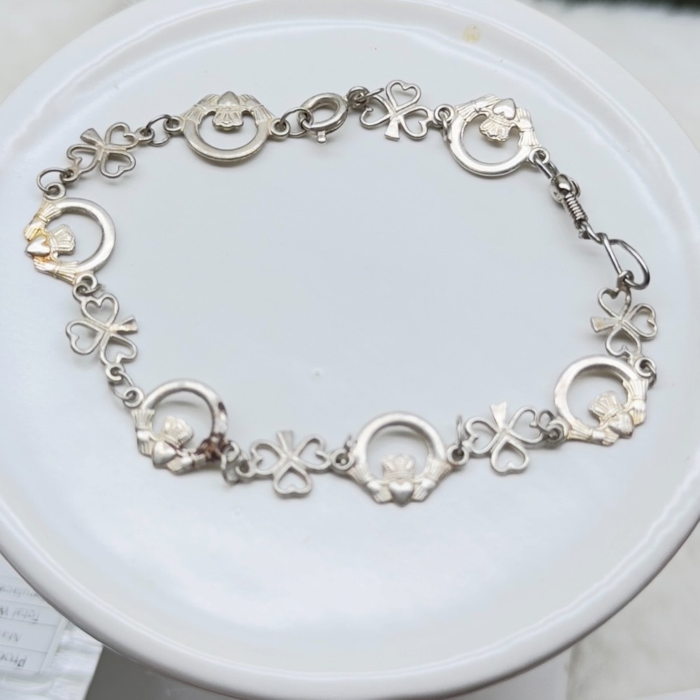 Vintage Sterling Silver Claddagh Link Bracelet